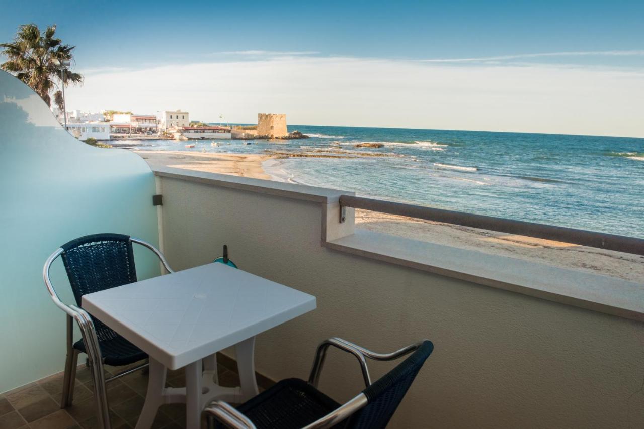 Hotel Mirage Torre Santa Sabina Phòng bức ảnh